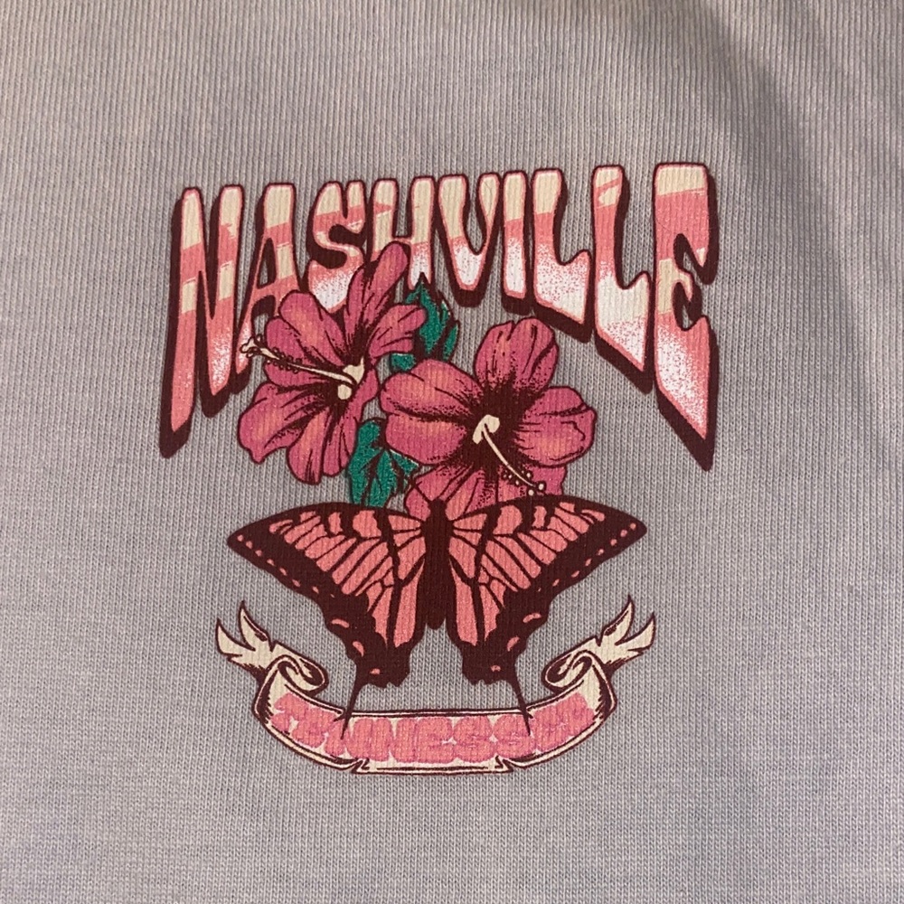 Simply Southern women’s size Small Gray Short Sleeve Tee with Pink Tennessee Log - Picture 3 of 7